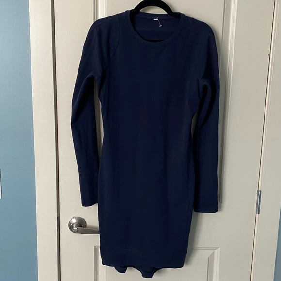 Lululemon Go Everywhere Dress - Picture 1 of 3